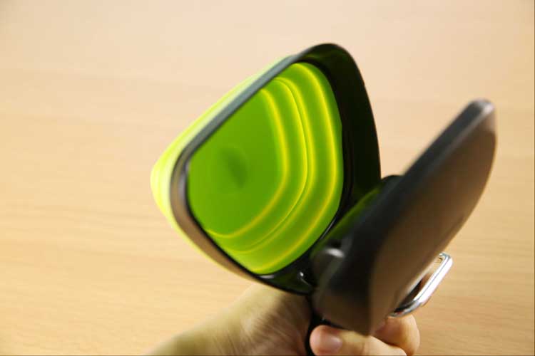 Dog Poop Bag Holder | Travel Foldable Pooper Scooper